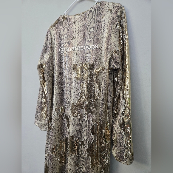 Blanka The Label Sequin Duster - Picture 6 of 11